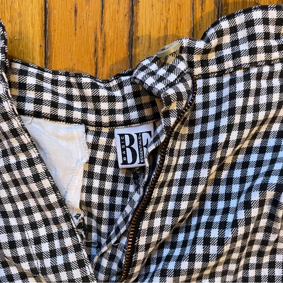 Basic Essentials Black White Gingham Shorts Women’s Size 11/12 - Picture 3 of 4